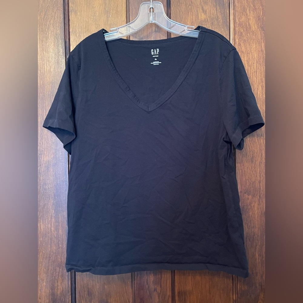 GAP Women's Black XL Organic Cotton VintageSoft V-Neck T-Shirt